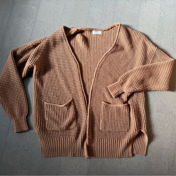 Women’s knit sweater in camel - Picture 1 of 3